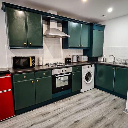 Modern City Centre Apartment Belfast Exterior foto